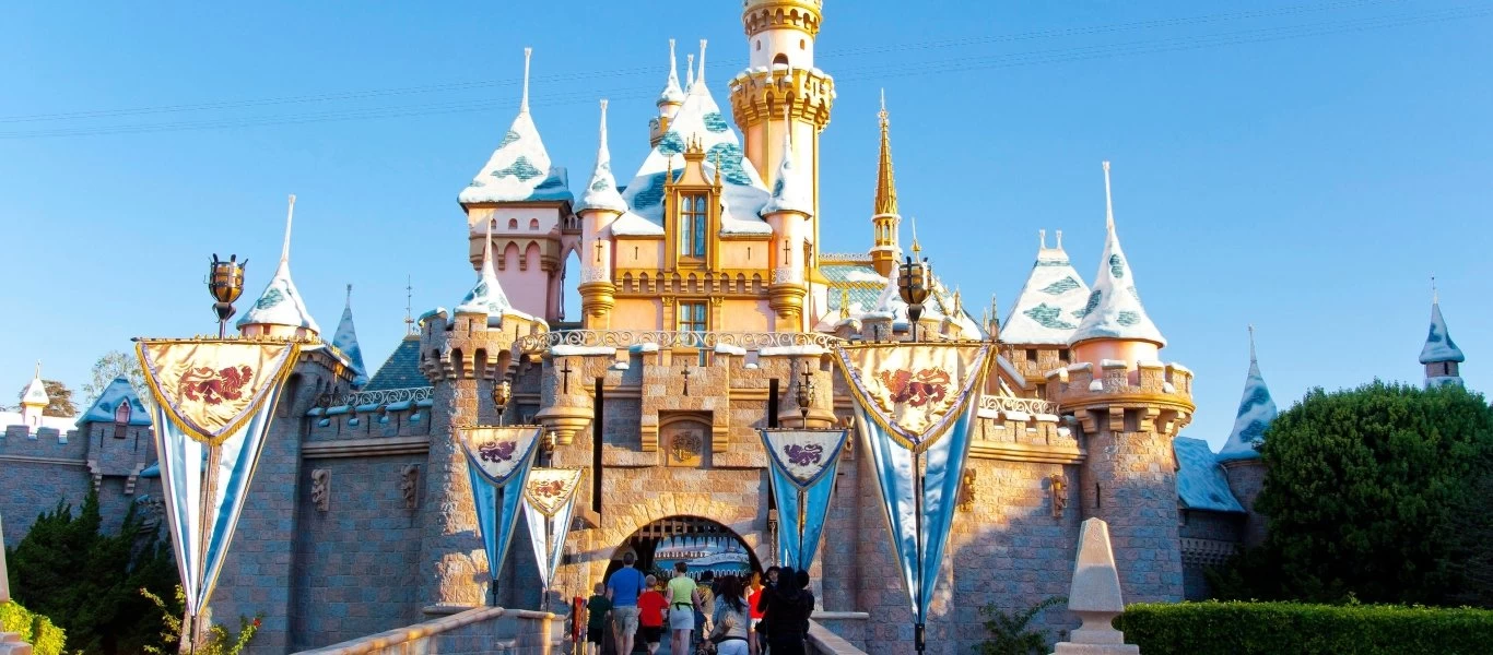 Γαλλία: Άνοιξαν οι πύλες της Disneyland - Μέτρα προστασίας εφαρμόζουν οι υπεύθυνοι
